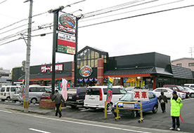 佐藤食鮮館 八田店舗